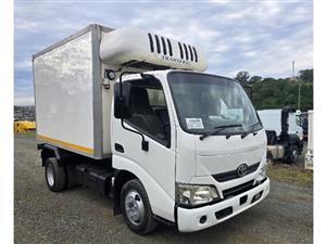 T877- 2019- TOYOTA DYNA 150 FRIDGETRUCK