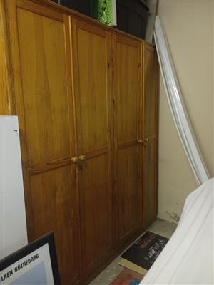 Wardrobe cupboard