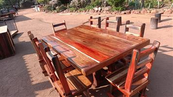 8sit plek tafel.met stoele 