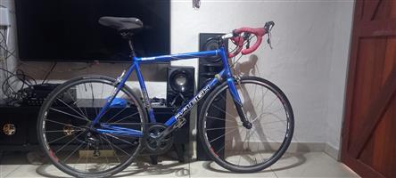 Road bicycle 57cm