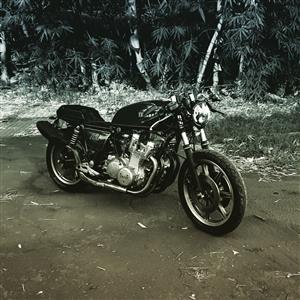 Yamaha xs1100 motorcycle 