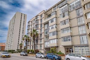Apartment For Sale in Humewood