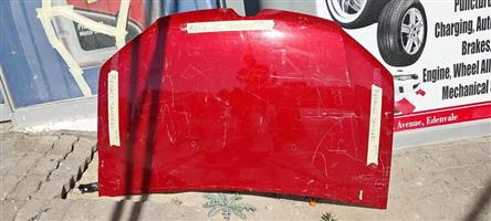 RENAULT SANDERO BONNET 2018