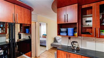 Warm and Stunning freehold For Sale in Ebony Park, Midrand