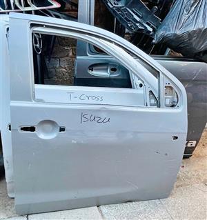 Isuzu D-Max door