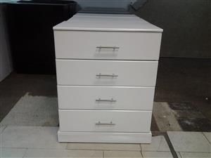 Chest Drawers In Bedroom Furniture In Randburg Junk Mail
