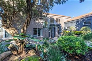 House For Sale in Featherbrooke Estate