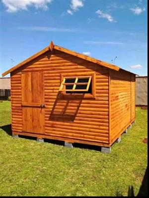 Log cabins and log homes at low prices
