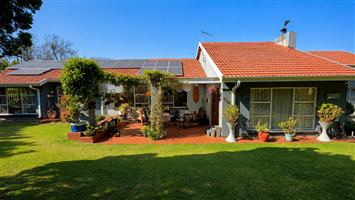 House For Sale in Glenvista