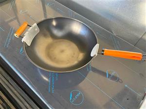 Wok carbon steel 340mm top,180mm bottom and 100mm deep