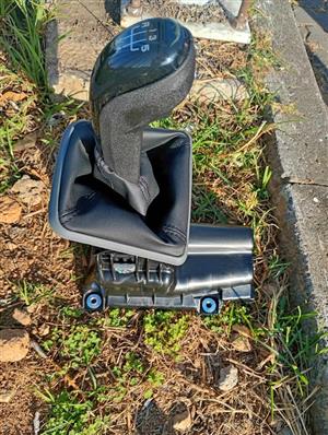 Chevrolet utility &Np200 Gear levers new available