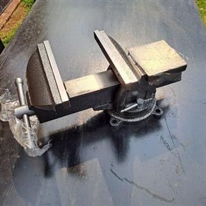 New 150mm Anvil Bench Vice 