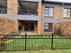 Apartment For Sale in Ravenswood