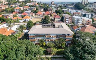 Apartment For Sale in Glenwood