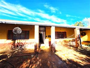 House For Sale in Beaconsfield