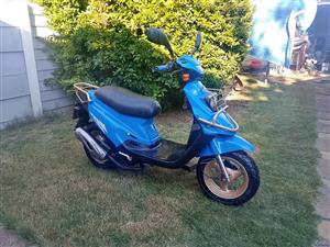 Pgo gmax scooter
