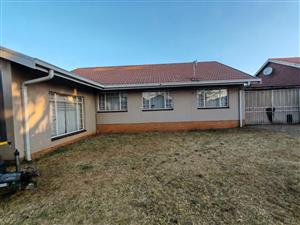 3 Bedroom House for Sale In Vaalpark