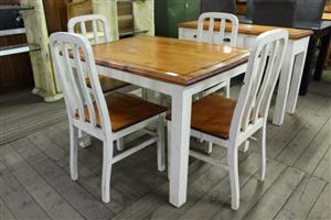 (S067272A)BROWN&WHITE 6PC DINNING ROOM SUITE