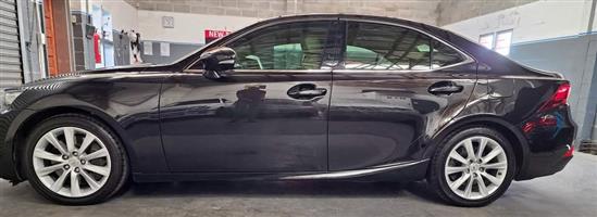 2016 Lexus is 200 t automatic