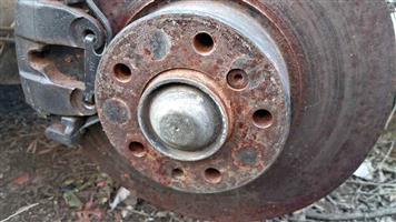 BMW 740i RF stub axle, hub and bearing