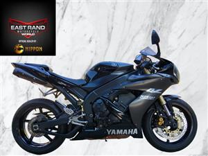 2004 Yamaha R-1
