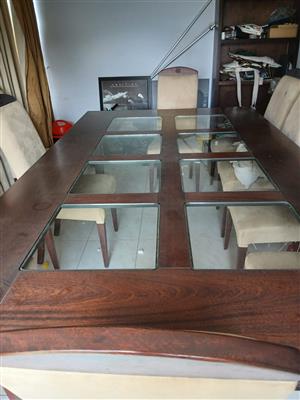 Elegant Dining Room Table