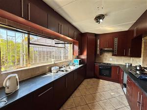 Fully Tenanted NSFAS Student House â€“ 18 Beds Near Campus in Vanderbijlpark SE 7