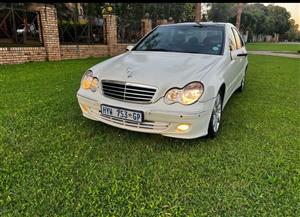 Mercedes Benz c180  start n go