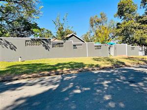 3 beds 2 baths House