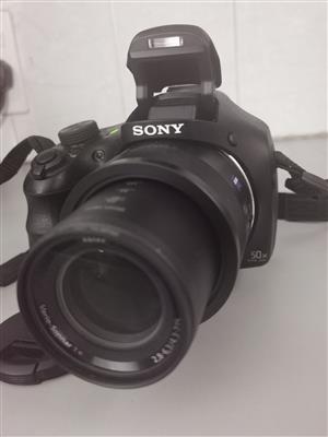 Sony Cyber-shot DSC-HX400V Digital Camera 