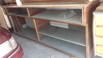 Retail glass display cabinets/counters