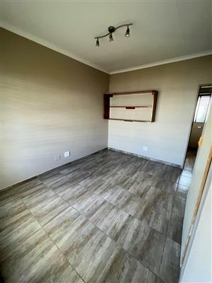 Newly Renovated 2-Bedroom Apartment – Ideal for Students or Investors