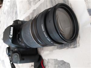 Canon EOS 650D camera for sale. As new. Including 3 lenses 