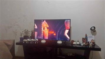Samsung 32 INCH LED Flat Screen  In excellent condition