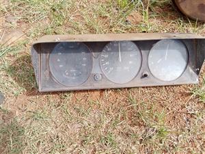 Chevrolet 2.5 cluster