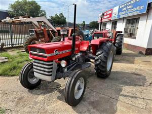 Massey Ferguson 135 tractor 