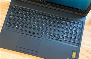 DELL LATITUDE E5500