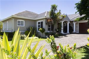 House For Sale in Kingswood Golf Estate