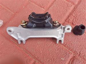 NP200 GEARBOX MOUNTING. BRAND NEW. FOR VARIOUS OTHER CARS TOO.