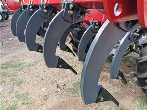 10% OFF CHISEL PLOUGH