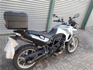 2009  BMW F650gs Twin FSH with Bmw only 22 000km done to date.    This has a Twi