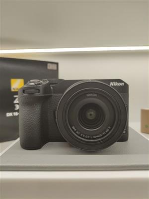 Preowned Nikon Z30 lens kit