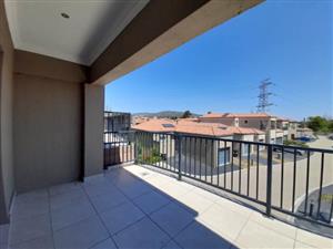Modern 3 Bedroom Duplex Townhouse for Rent in Brackenfell South