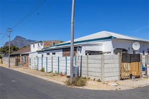 House For Sale in Brooklyn