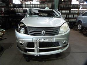  Renault Sandero 1.6 8V CUP Manual - 2011 STRIPPING FOR SPARES