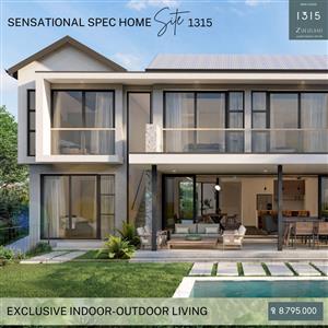 Modern Luxury 5-Bedroom Home with PJ Lounge & Swimming Pool