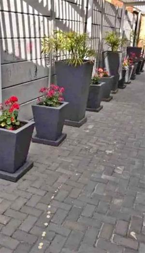 Flower pots and planters for sale