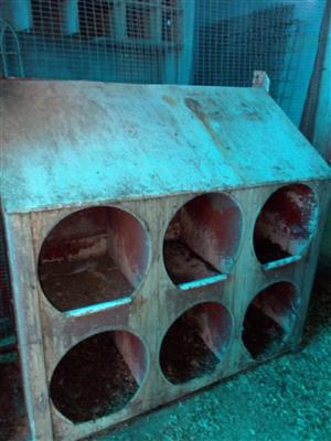 Breeding nestboxes for pigeons and chickens