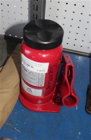 VW 3500KG BOTTLE CAR JACK W/5P/CE HANDLES S065760A