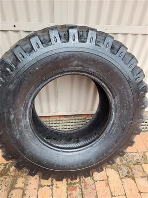 Firestone 14.5 x20 Truck tyres